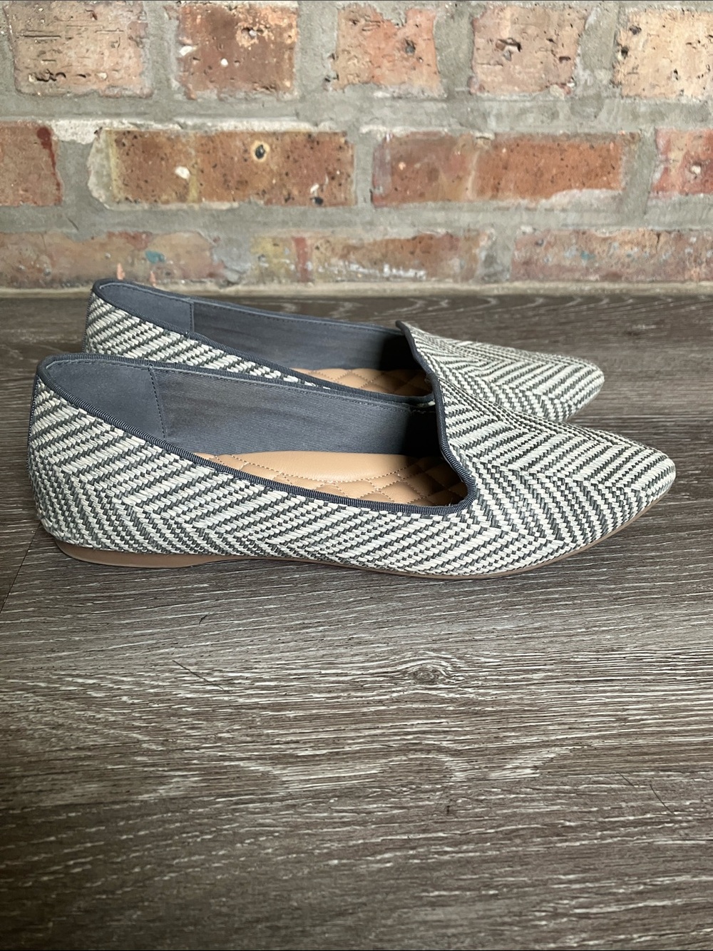 Birdies Gray Herringbone Pointed Toe Flats